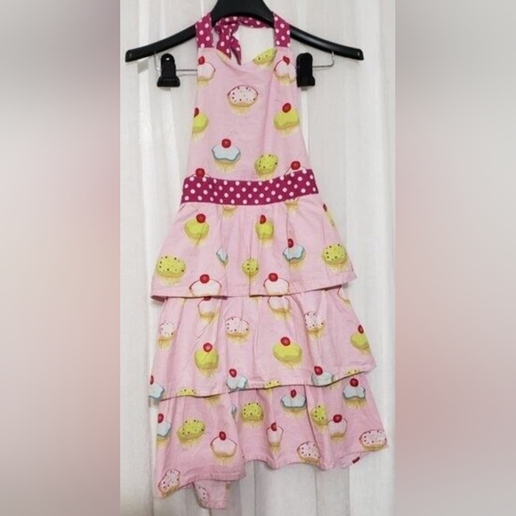 NEW GOURMET CLUB CUPCAKES APRON ABSOLUTELY ADORABLE BRAND NEW - Picture 5 of 13